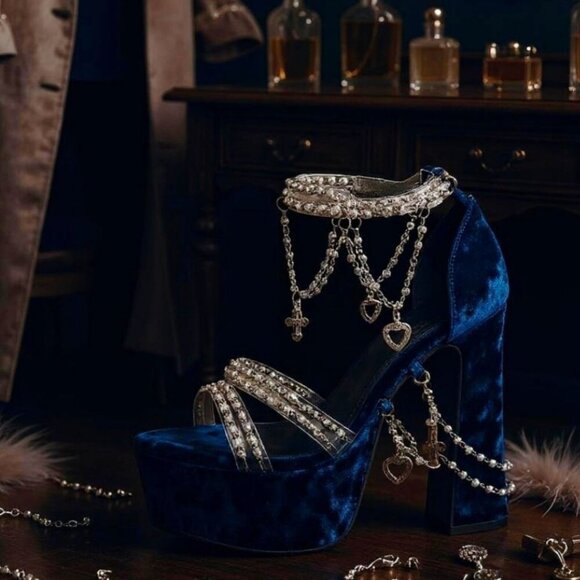Holy Revelation ✦ Platform Heels ✦ Sapphire Velvet w/ Pearls & Cross Chains NWT - Picture 4 of 4